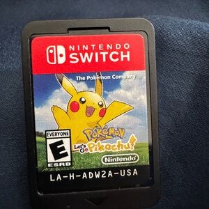 Nintendo Switch Pokémon: Let's Go, Pikachu! Game Card